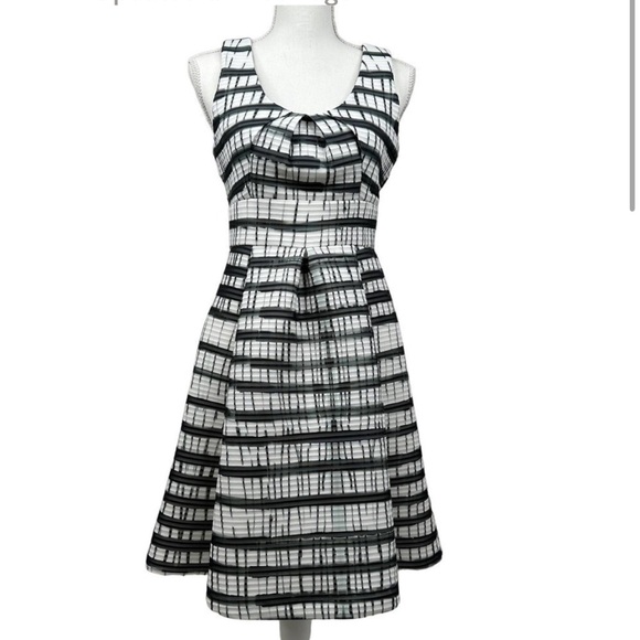 Plenty by Tracy Reese Black & White Fit & Flare Dress - Size 2 /ANTHROPOLOGIE - Picture 3 of 13